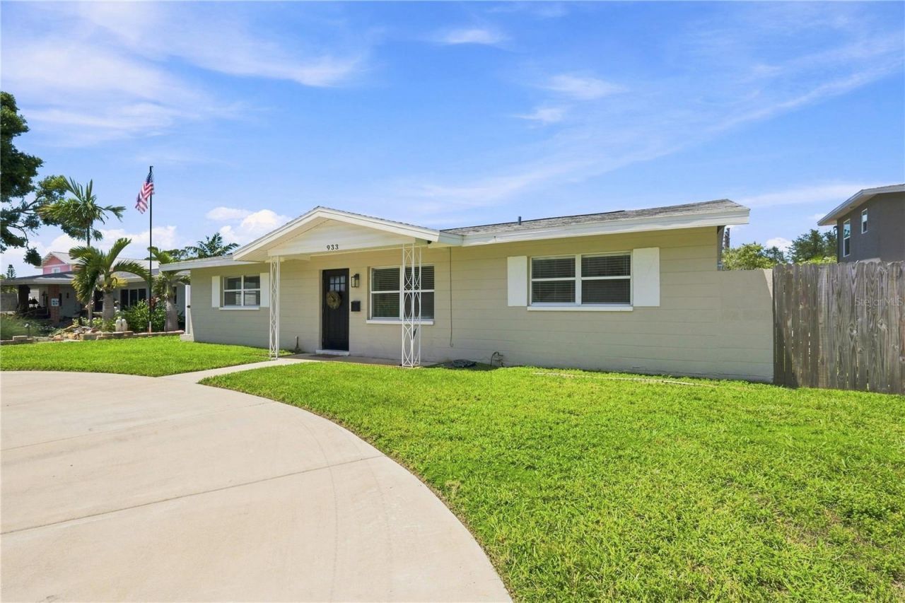 933 41st Avenue Ne, Saint Petersburg, FL 33703 Photo