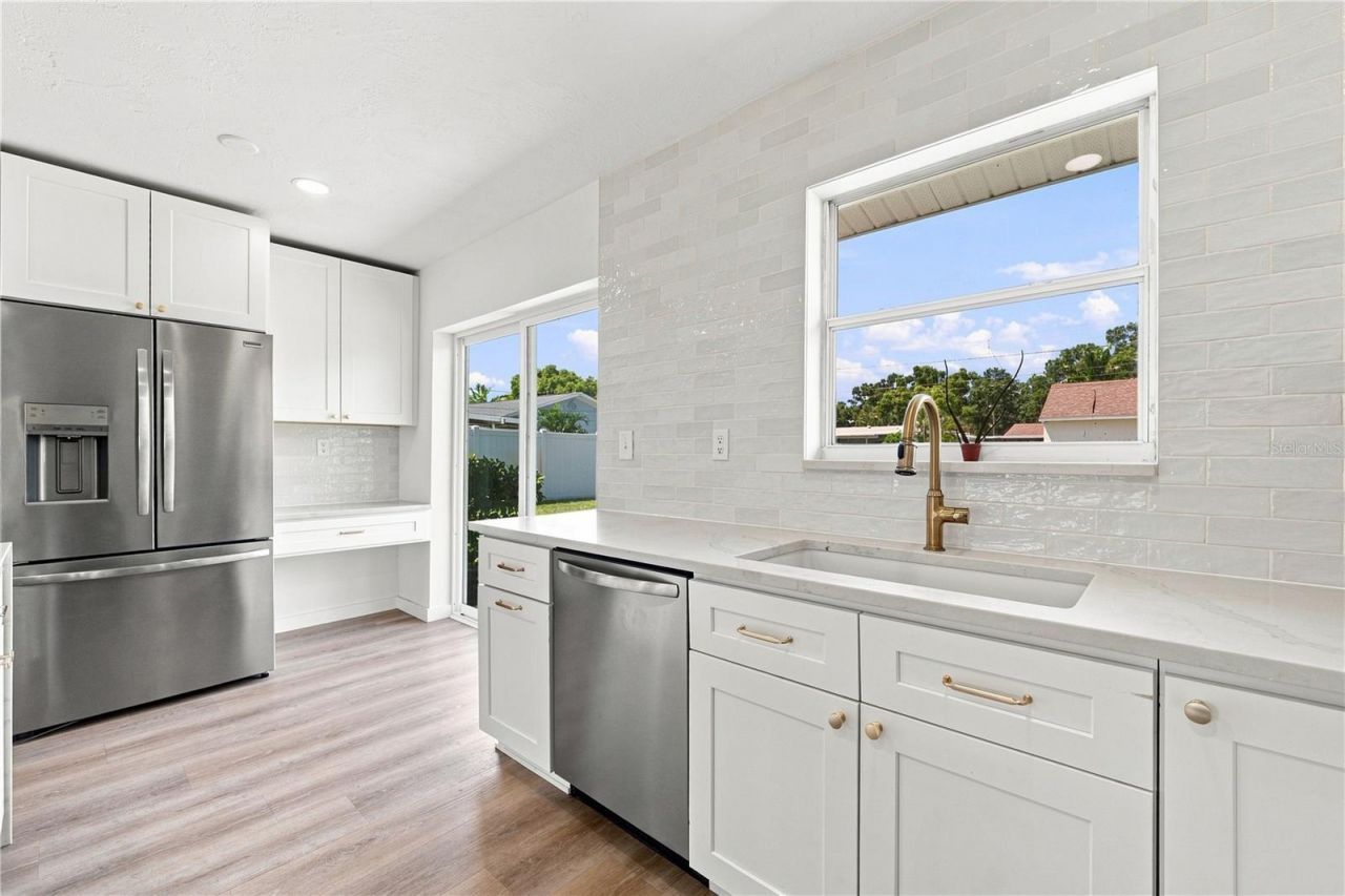 933 41st Avenue Ne, Saint Petersburg, FL 33703 Photo