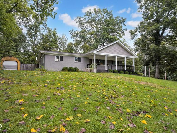 19514 E Lake Site Drive , Hope, IN 47246