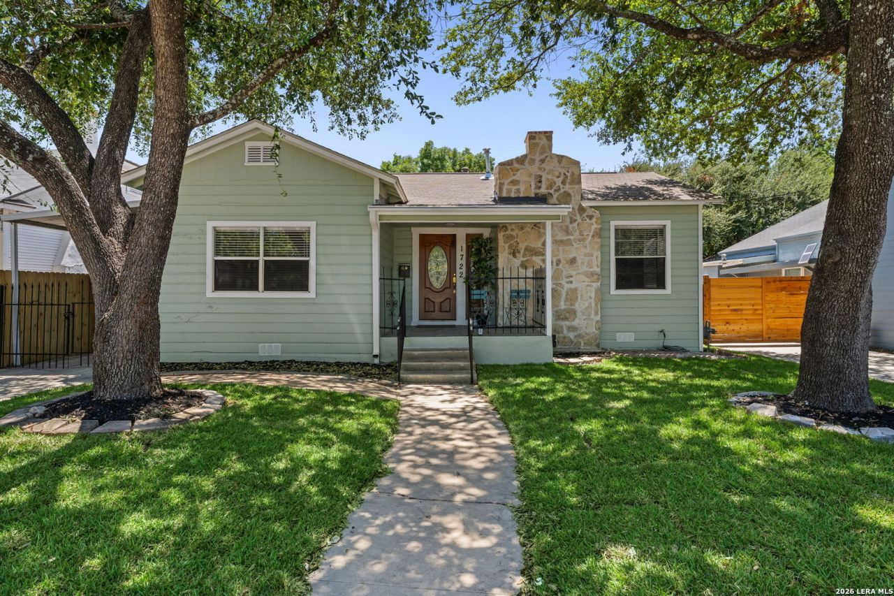 1722 W Mistletoe, San Antonio, TX 78201 Main Photo