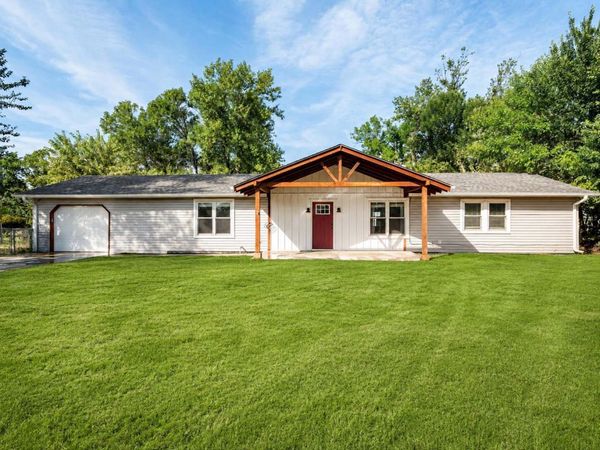 212 A Street SE, Inola, OK 74036