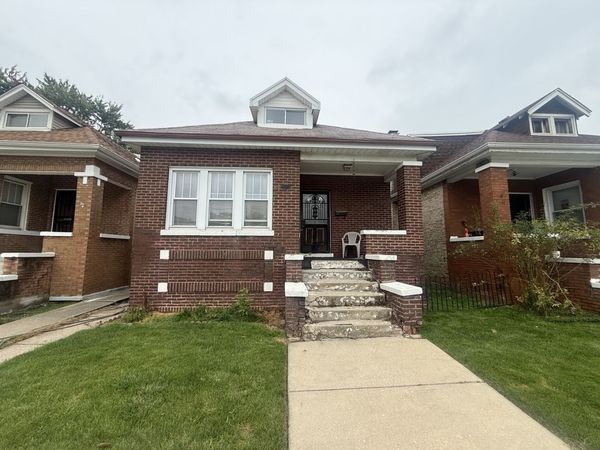 8542 S Elizabeth Street , Chicago, IL 60620