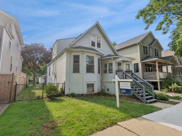 4150 N Kilbourn Avenue , Chicago, IL 60641