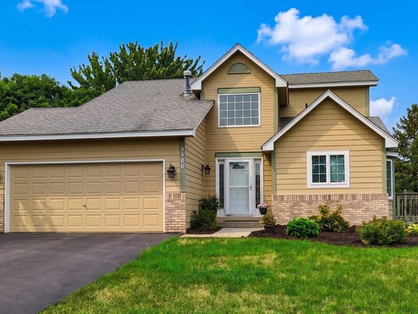 5506 W 137th Street , Savage, MN 55378