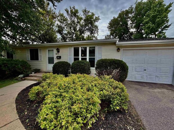 402 South Street, Baraboo, WI 53913