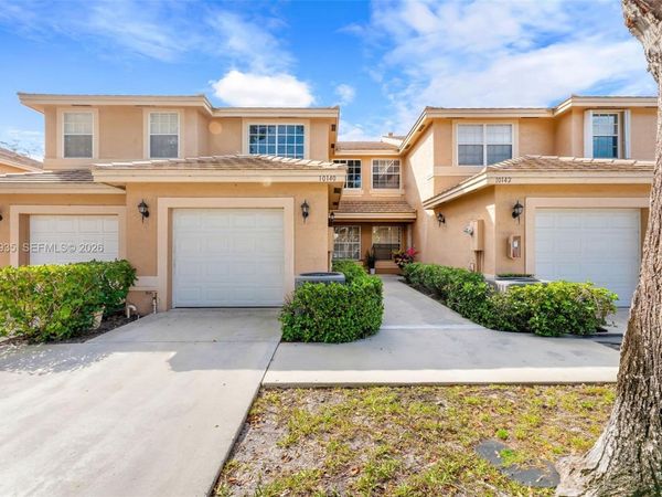 10140 Royal Palm Blvd, Unit 402-B, Coral Springs, FL 33065