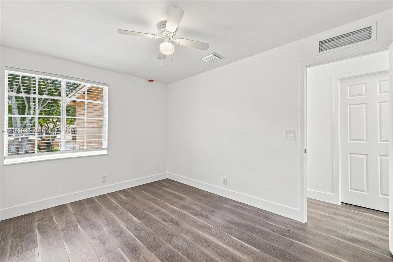 10140 Royal Palm Blvd, Unit 402-B, Coral Springs, FL 33065 Photo
