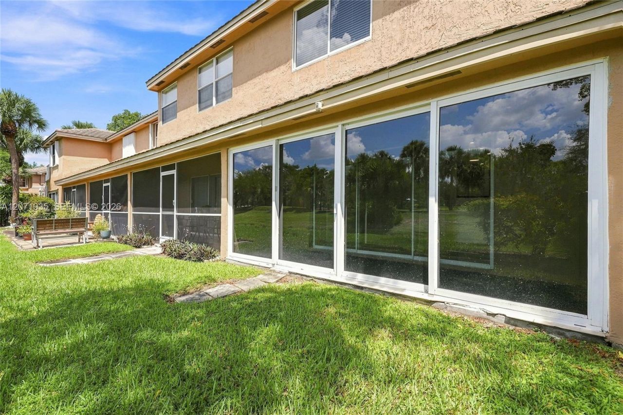 10140 Royal Palm Blvd, Unit 402-B, Coral Springs, FL 33065 Photo
