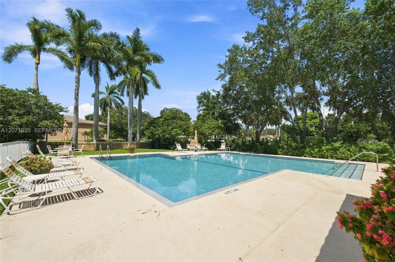 10140 Royal Palm Blvd, Unit 402-B, Coral Springs, FL 33065 Photo