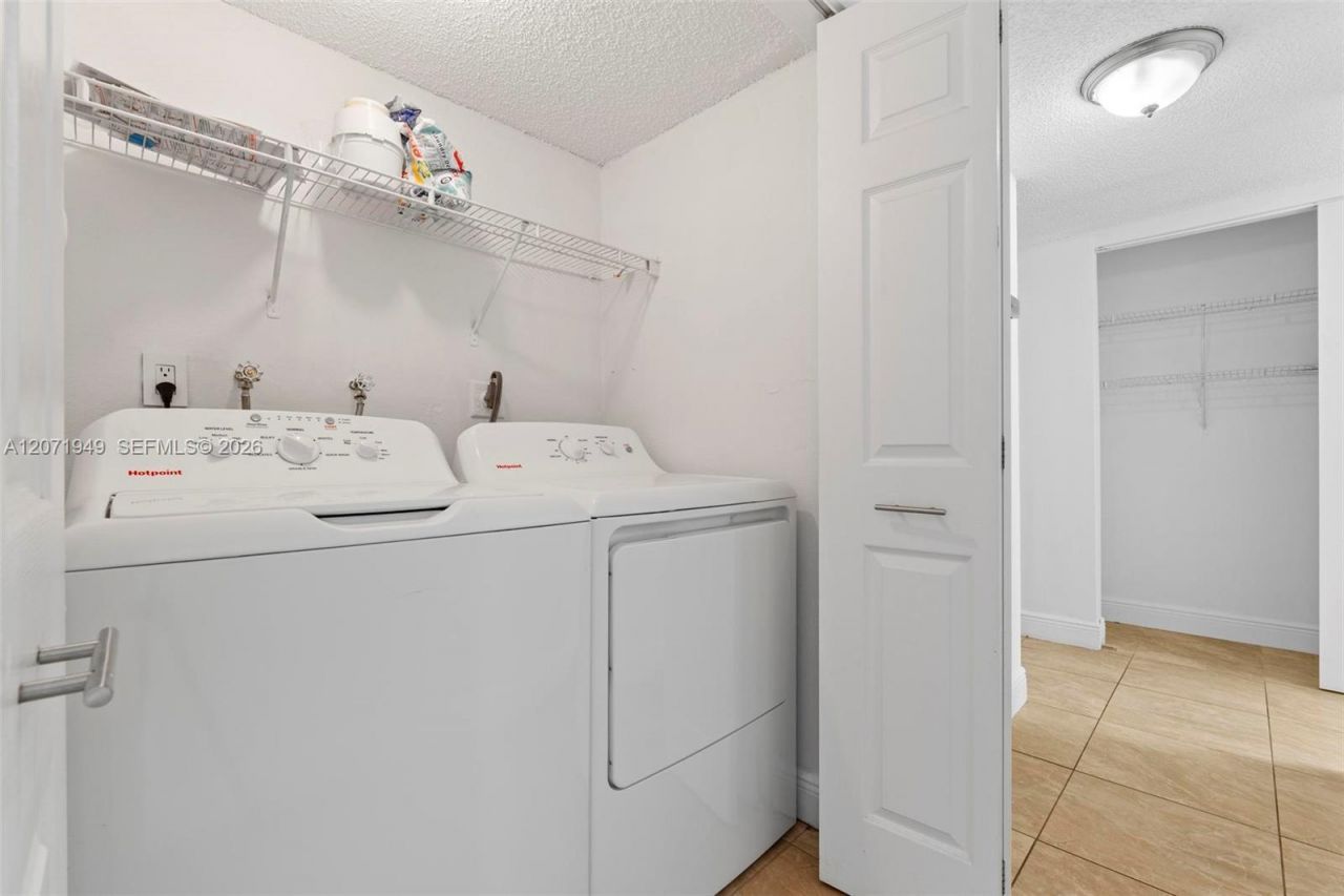 Please Call For Address, Unit L314, Miami, FL 33172 Photo