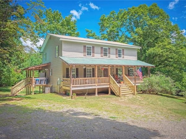 495 Dockery Lane , Mineral Bluff, GA 30559