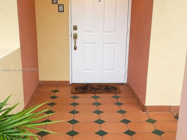 7155 NW 173rd Dr, Unit 1207, Hialeah, FL 33015