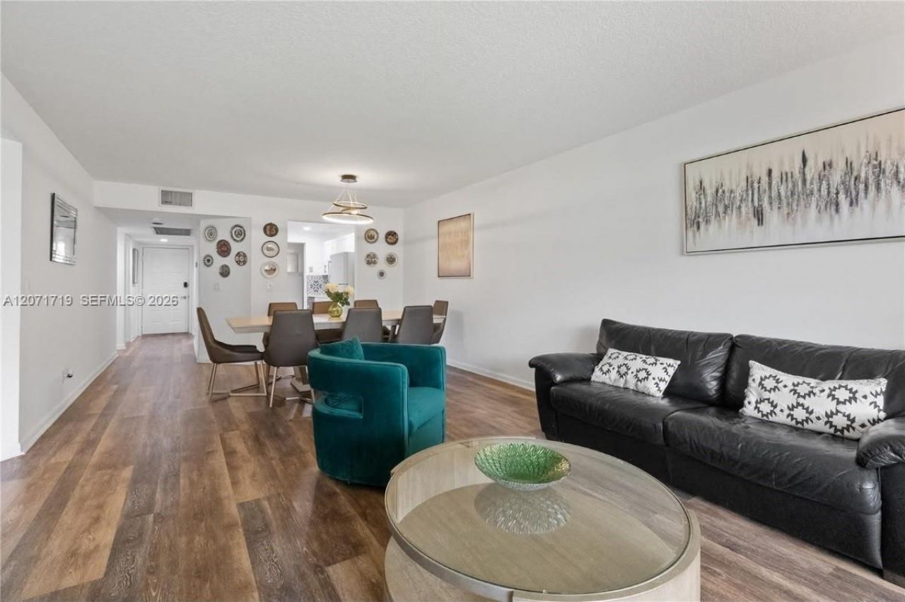 12750 SW 4th Ct , Unit 105J, Pembroke Pines, FL 33027 Photo