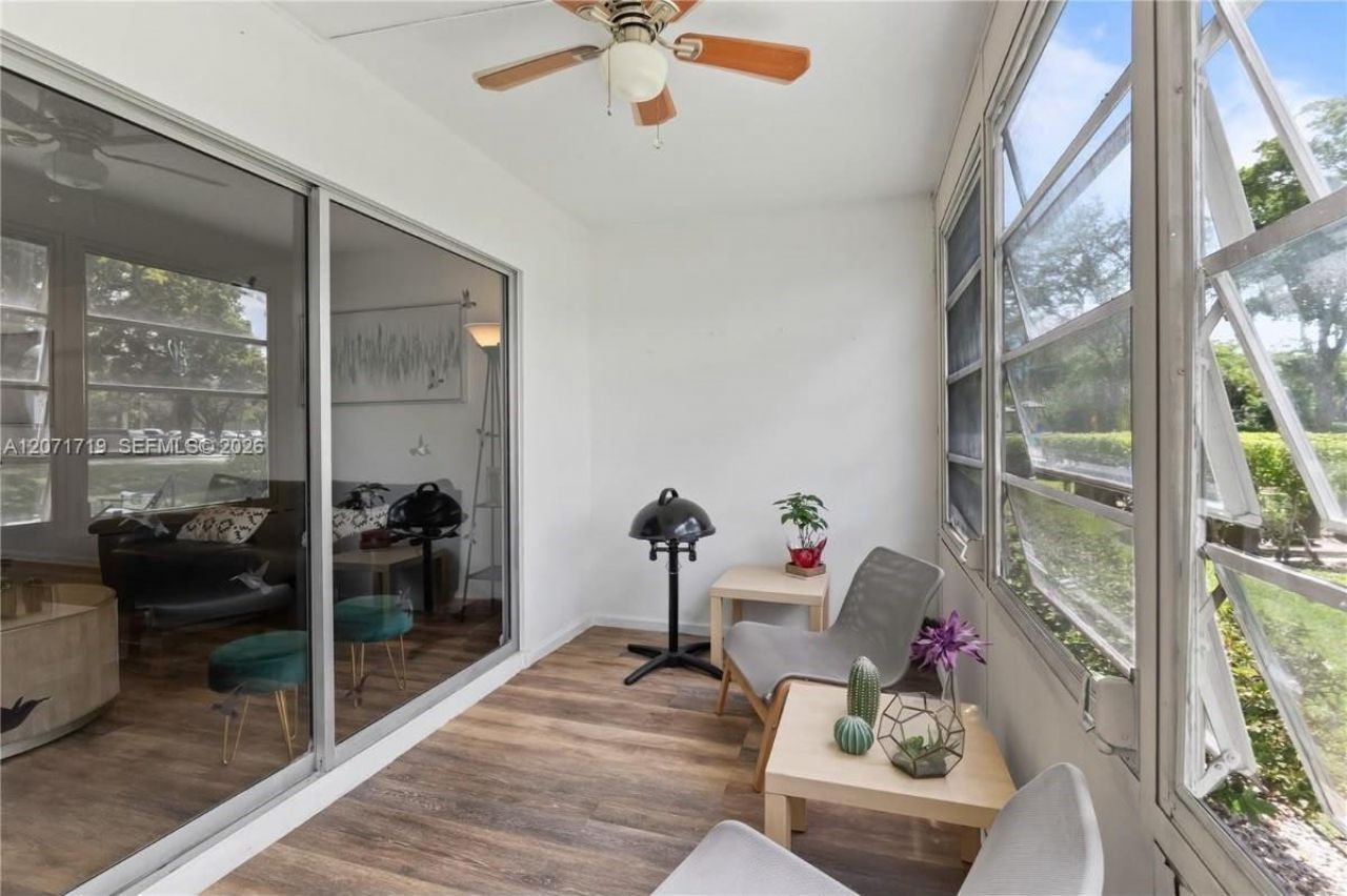 12750 SW 4th Ct , Unit 105J, Pembroke Pines, FL 33027 Photo