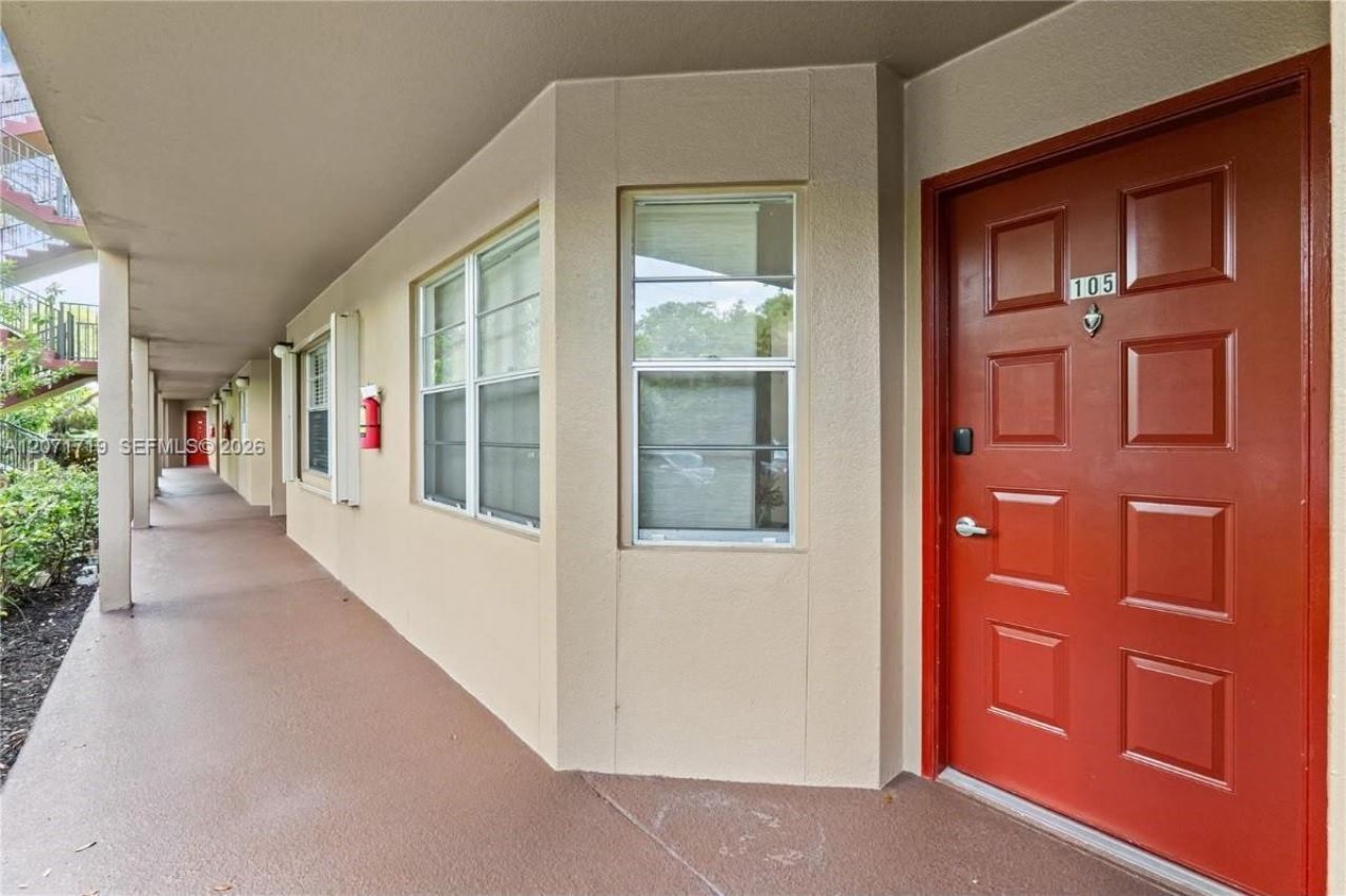 12750 SW 4th Ct , Unit 105J, Pembroke Pines, FL 33027 Photo