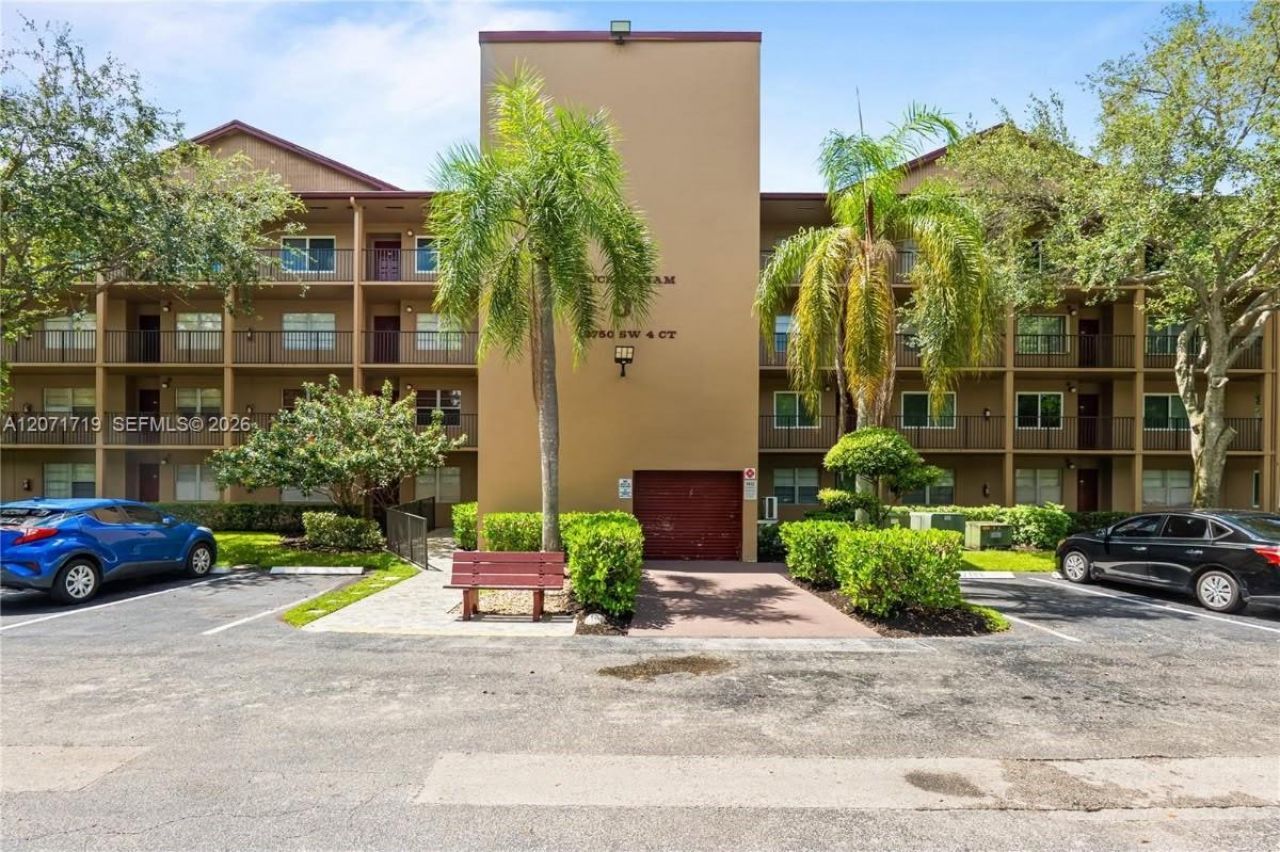 12750 SW 4th Ct , Unit 105J, Pembroke Pines, FL 33027 Photo