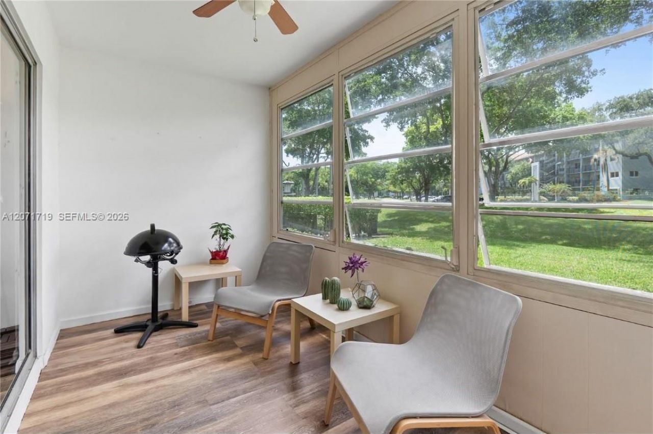12750 SW 4th Ct , Unit 105J, Pembroke Pines, FL 33027 Photo