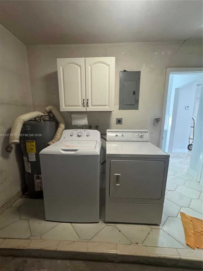 3160 NW 3rd St , Miami, FL 33125 Photo