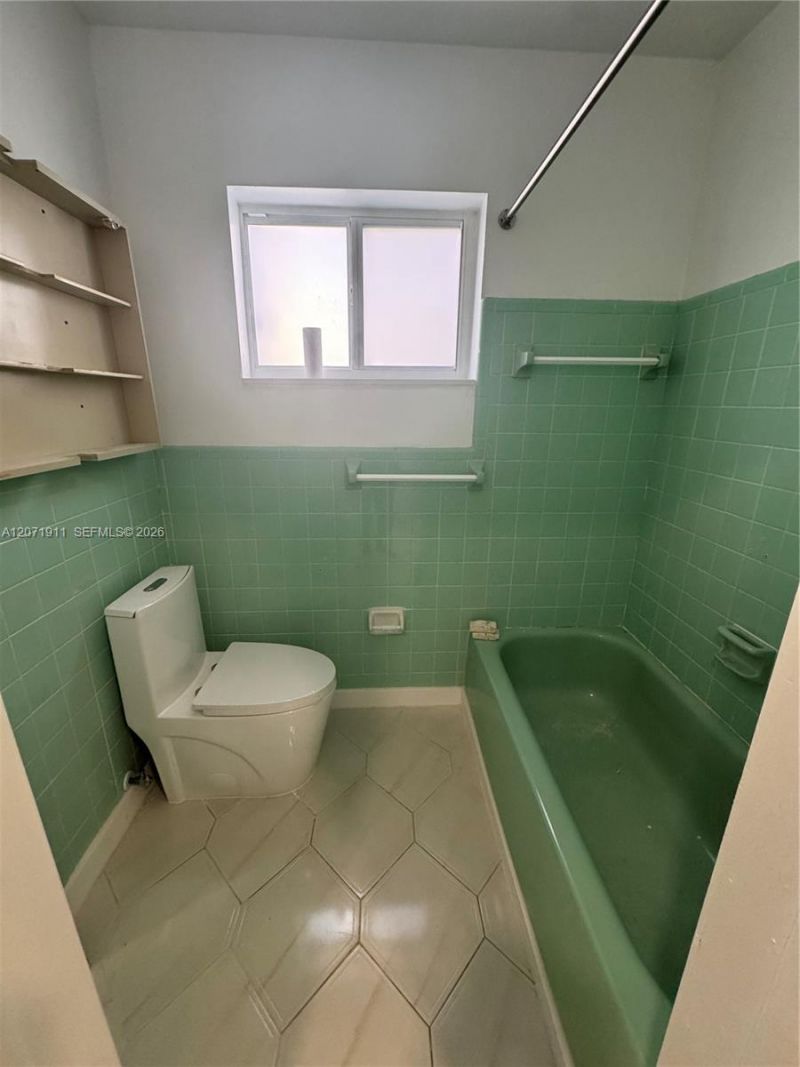 3160 NW 3rd St , Miami, FL 33125 Photo