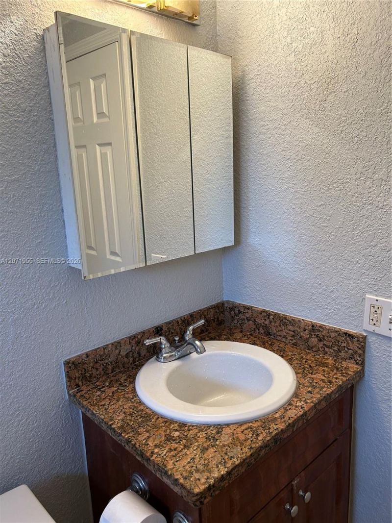 1925 Madison St , Unit 5, Hollywood, FL 33020 Photo