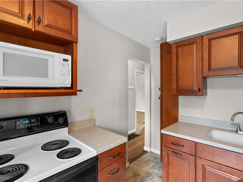 421 N Monroe Drive, Xenia, OH 45385 Photo 11