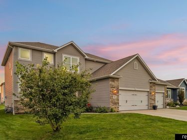 4926 N 205th Street, Elkhorn, NE 68022