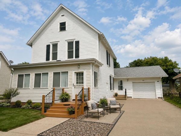 302 W Marshall Street , Marshall, MN 56258
