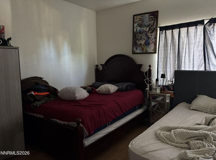 2060 S Mackenzie Circle, Sparks, NV 89431 Photo