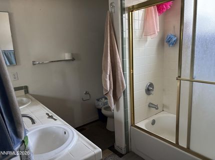2060 S Mackenzie Circle, Sparks, NV 89431 Photo