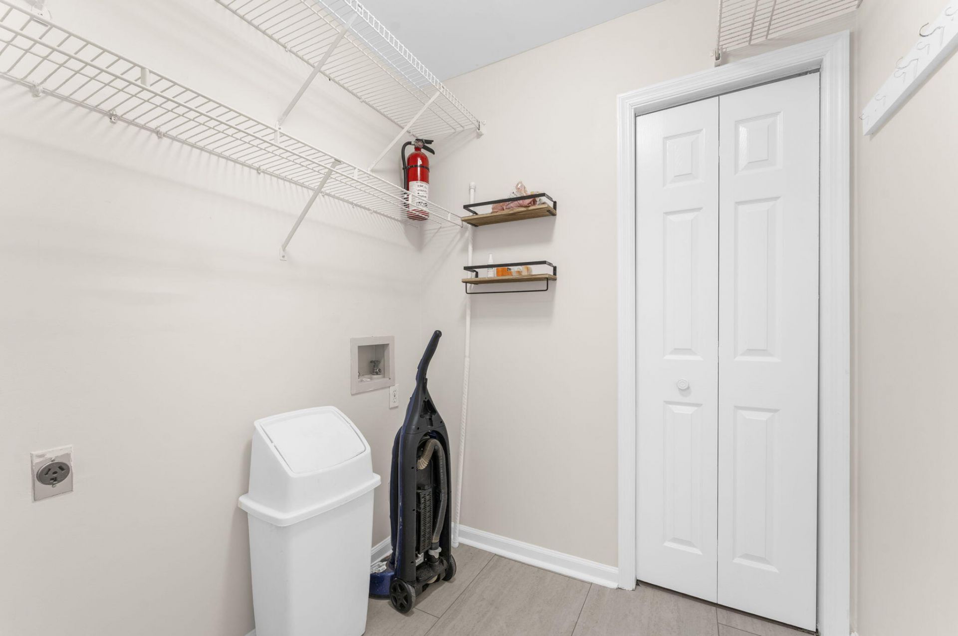 906 Travers Drive Photo 23