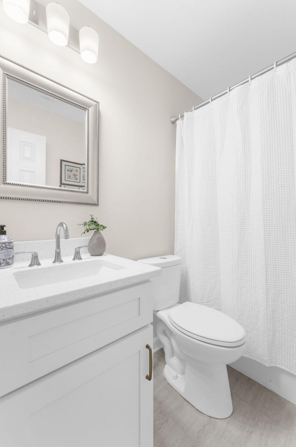 906 Travers Drive Photo 26