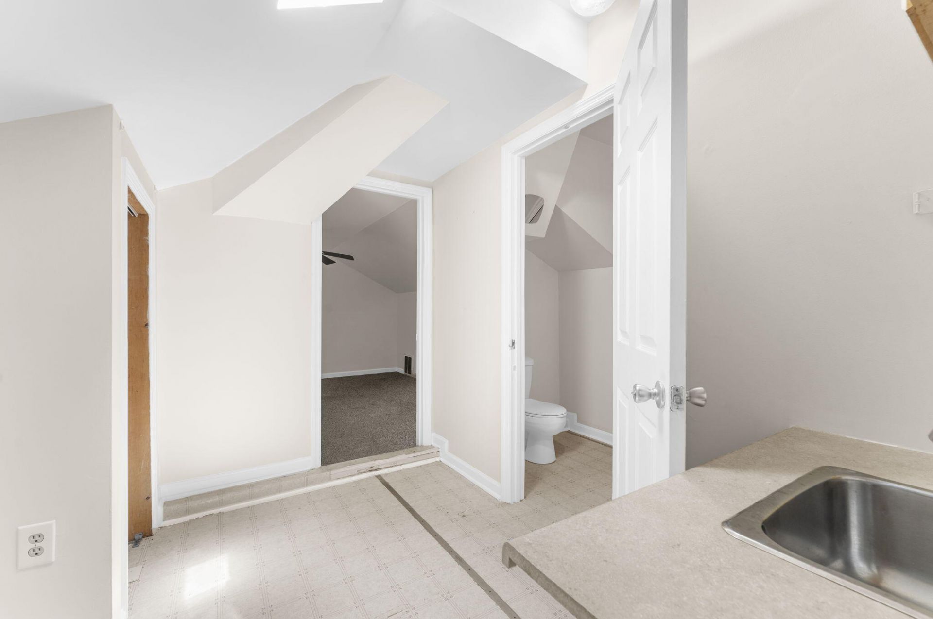 906 Travers Drive Photo 35