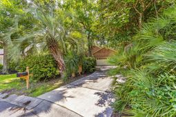 906 Travers Drive photo 4