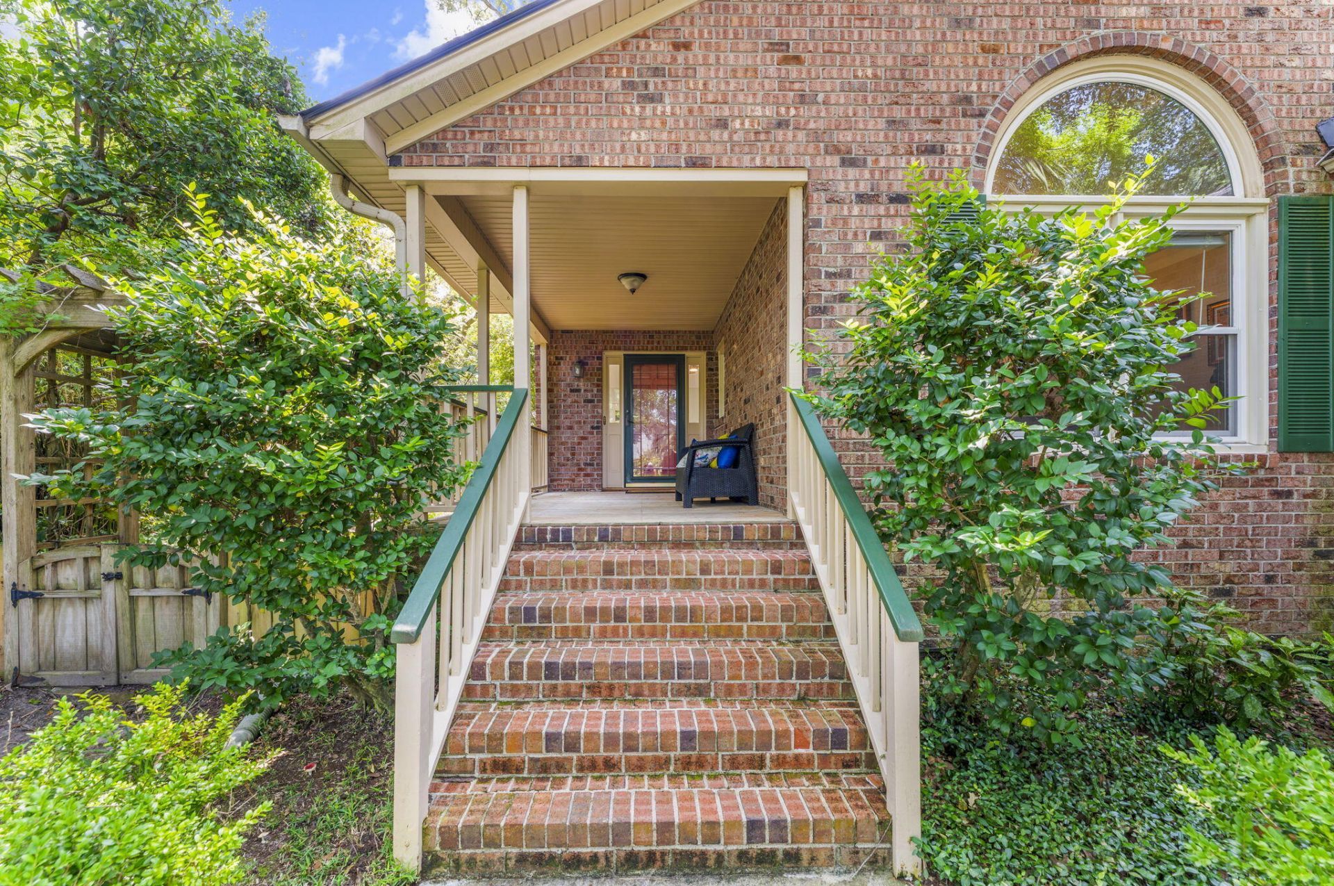 906 Travers Drive Photo 6