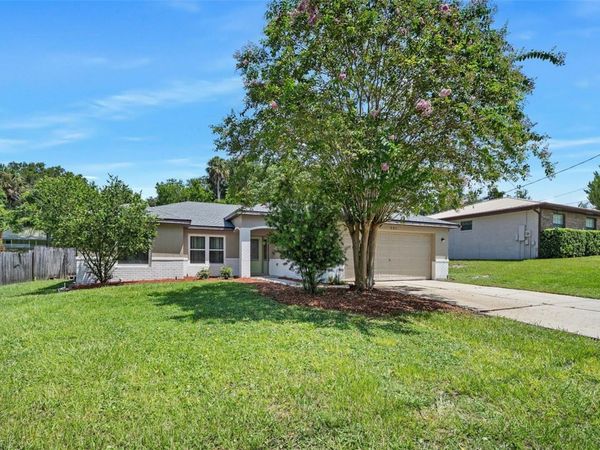 981 LAUREL OAKS LANE , ORANGE CITY, FL 32763