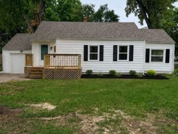 400 W 86th Terrace, Kansas City, MO 64114