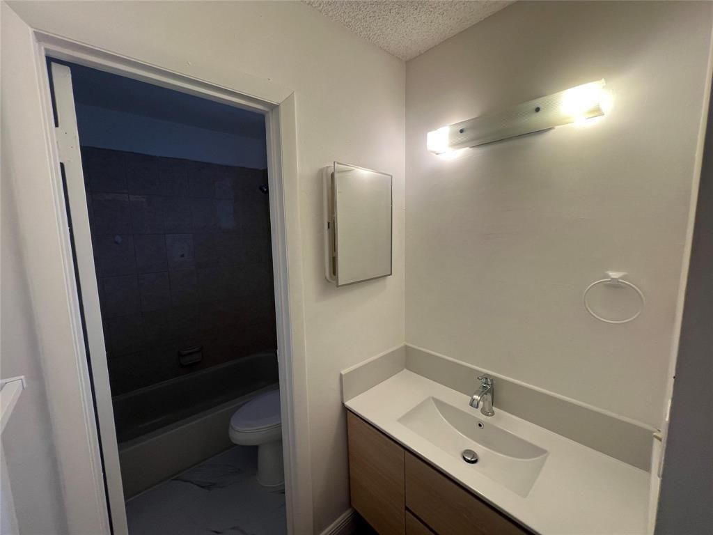 5847 Blueberry Court, Unit 85, Lauderhill, FL 33313 Photo
