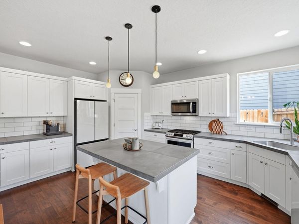 2866 NE Marea Drive, Bend, OR 97701