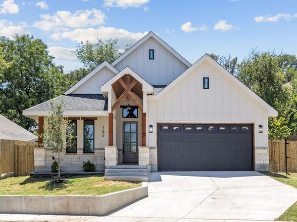 705 Cliff Street, Fort Worth, TX 76164