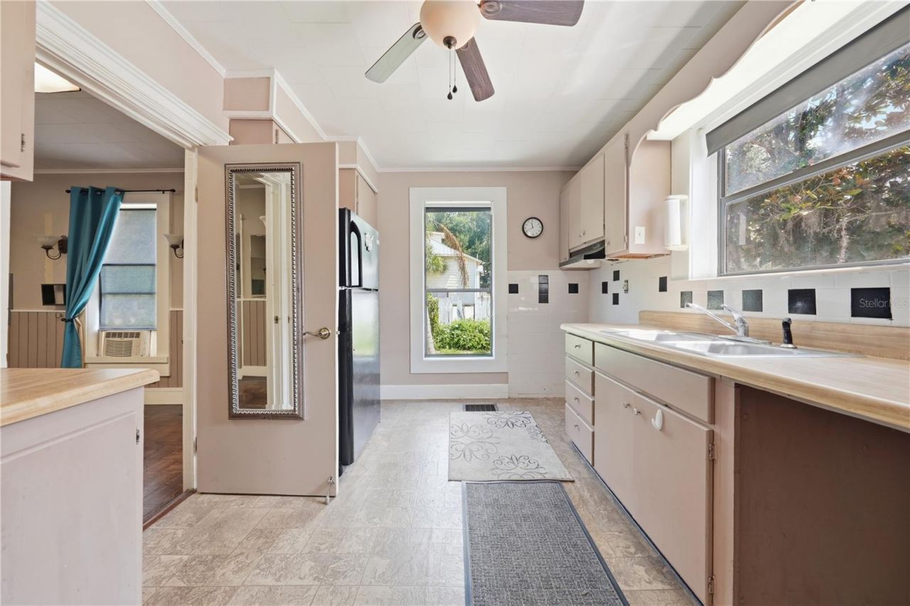 605 S Main Avenue, Minneola, FL 34715 Photo