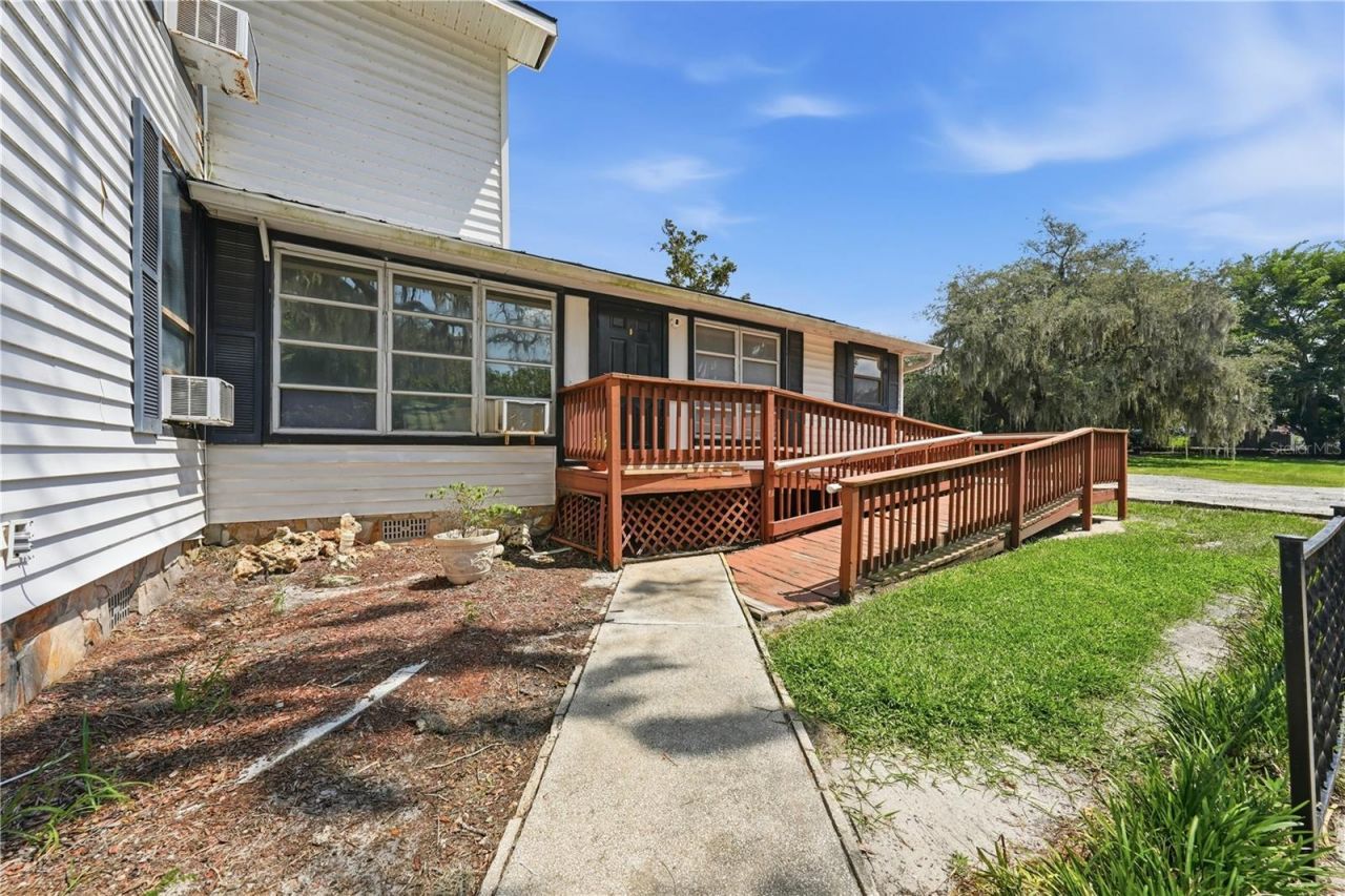 605 S Main Avenue, Minneola, FL 34715 Photo