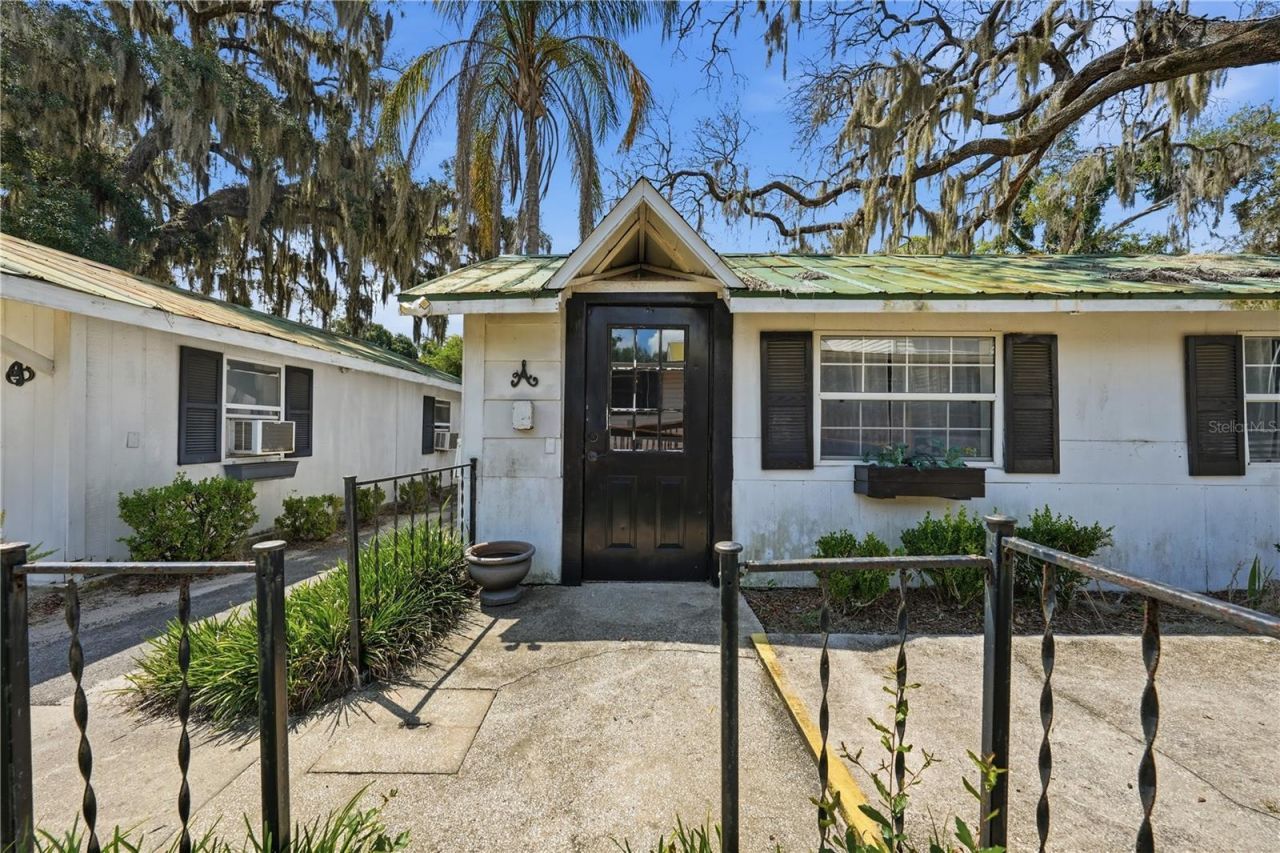 605 S Main Avenue, Minneola, FL 34715 Photo
