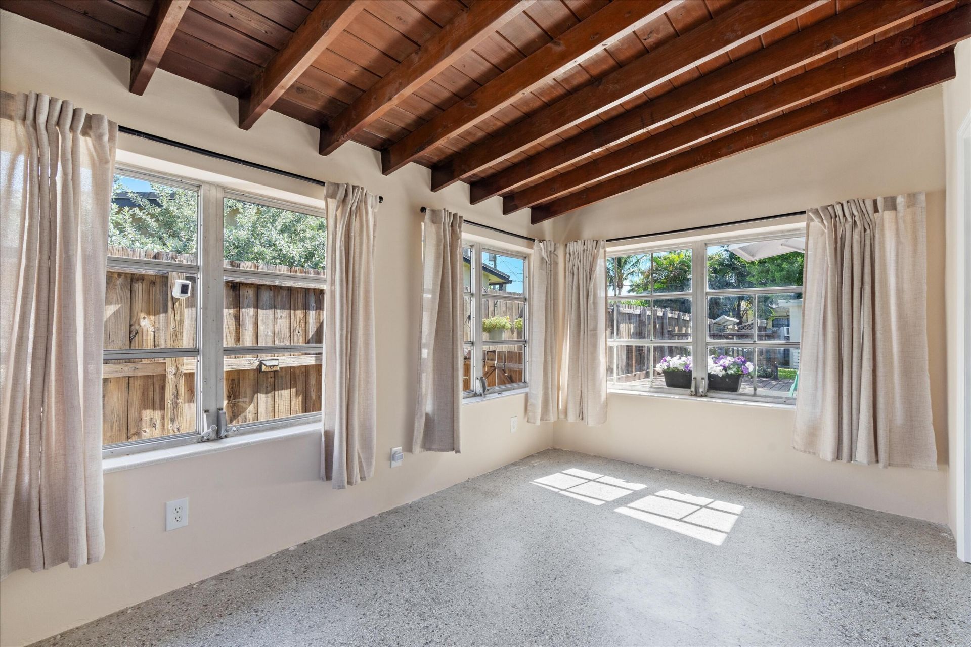 2107 N 15th Avenue, Hollywood, FL 33020 Photo