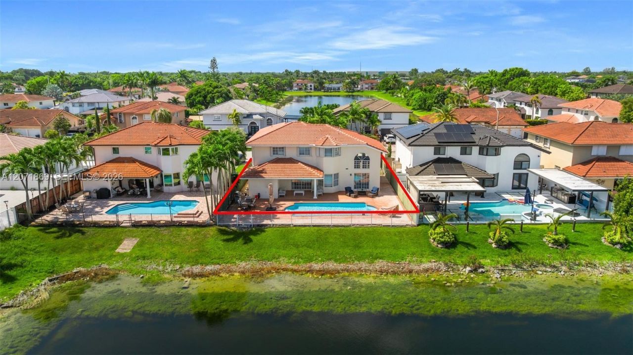15753 SW 43rd St , Miami, FL 33185 Photo