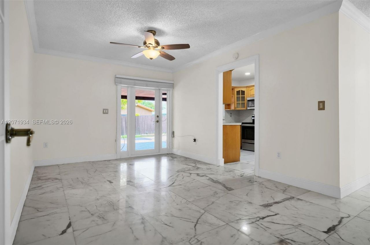 9031 SW 11th St, Miami, FL 33174 Photo