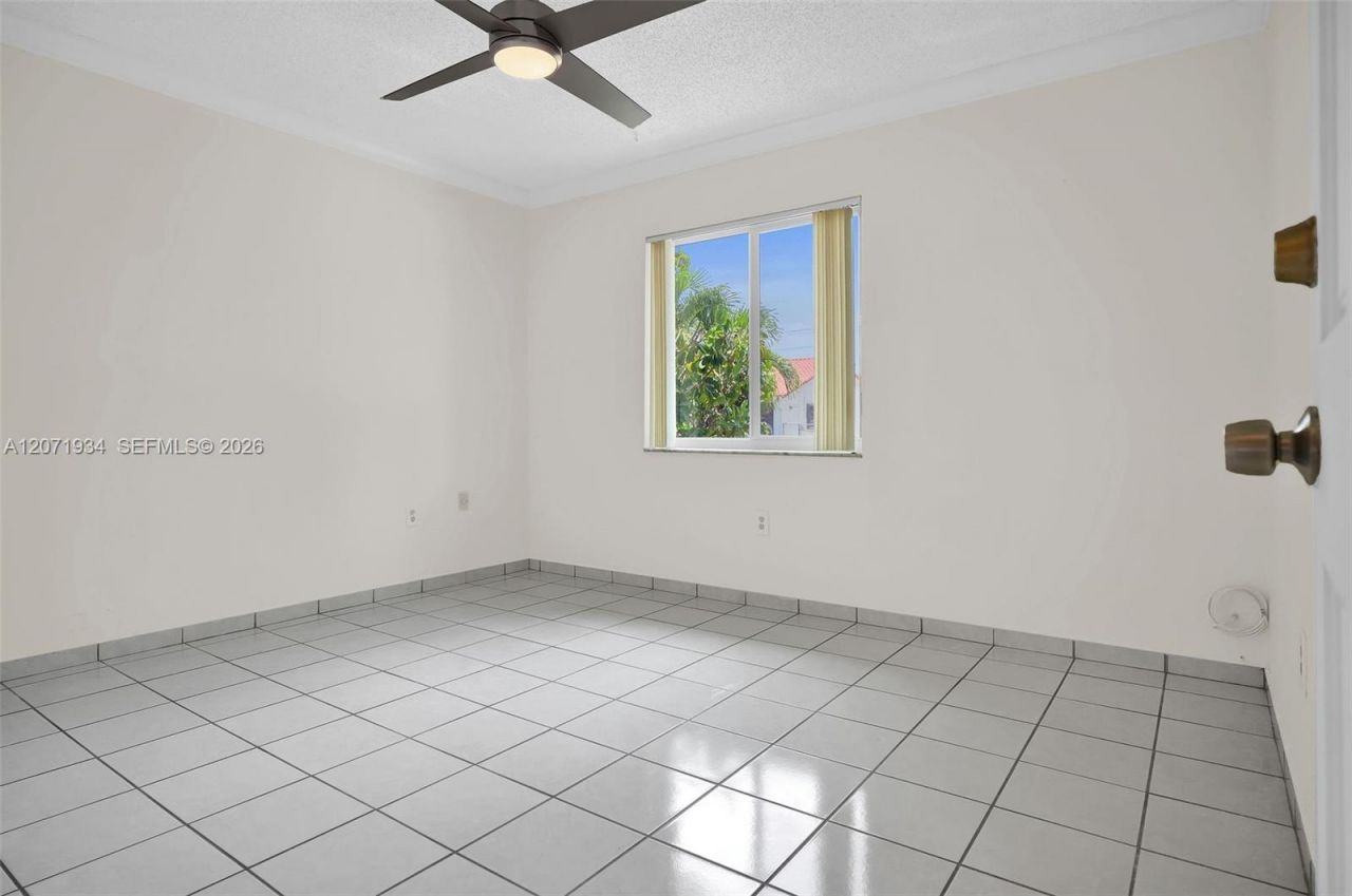 9031 SW 11th St, Miami, FL 33174 Photo