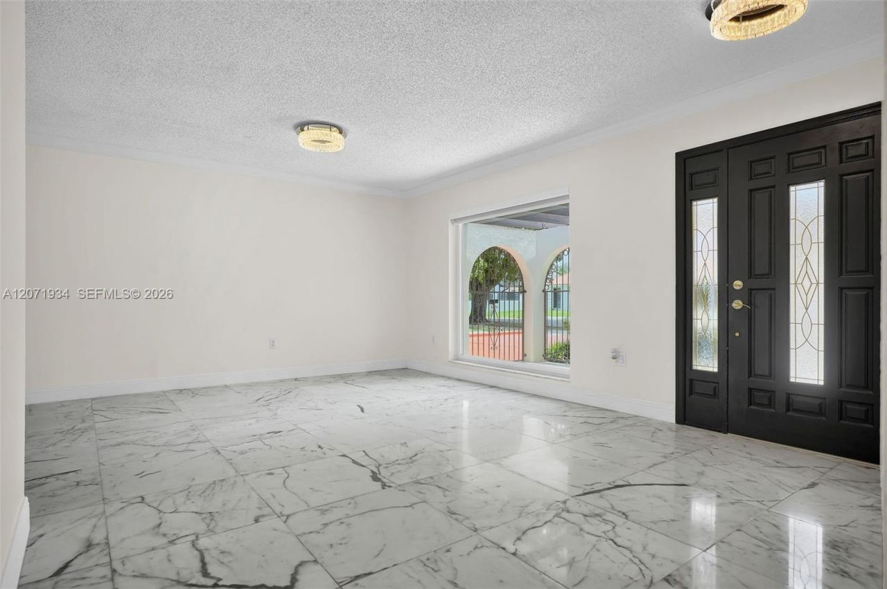 9031 SW 11th St, Miami, FL 33174 Photo