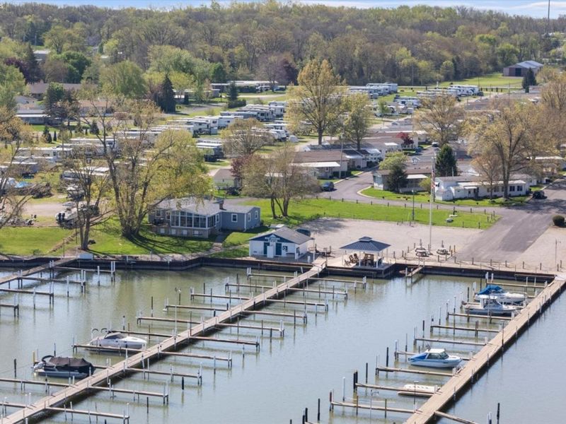 8175 North Shore Boulevard, Unit 71, Marblehead, OH 43440 Photo 21