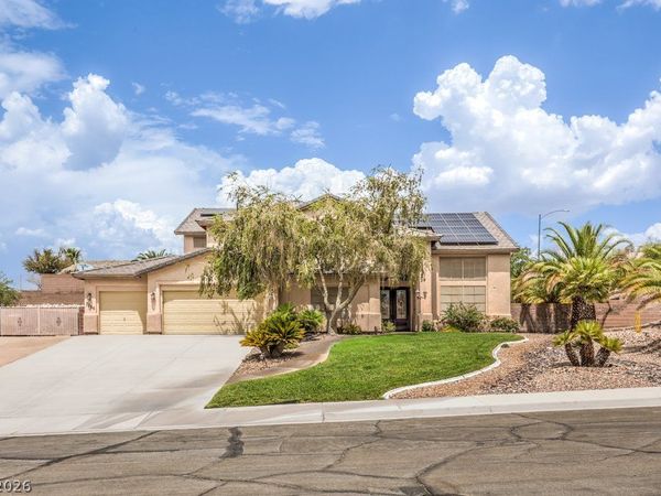 7064 New Moon Way , Las Vegas, NV 89110