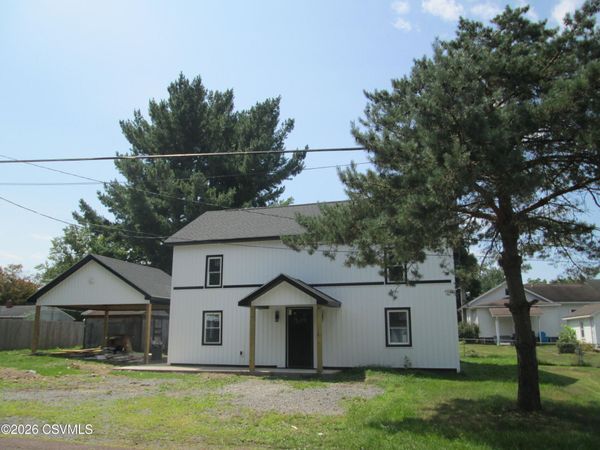 338 LINE Street, Riverside, PA 17868